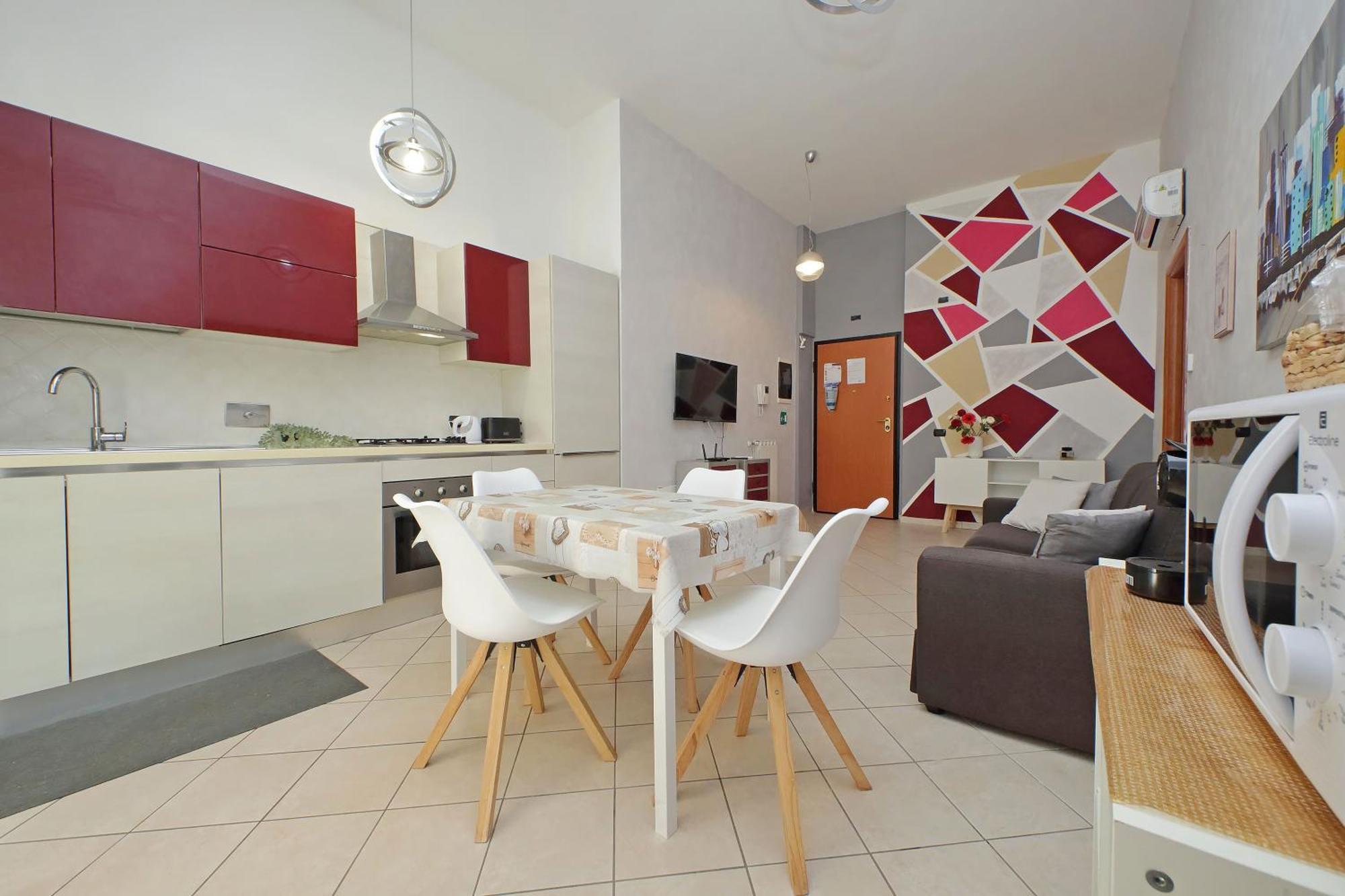 Brunelleschi House - Rome Airport And Fiera Roma 1 Train Stop Apartment *